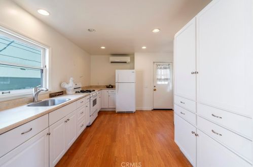 816 Dickel St, Anaheim CA  92805-1805 exterior