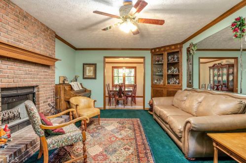 3890 Sundowner Ct, Conyers GA  30094-3870 exterior