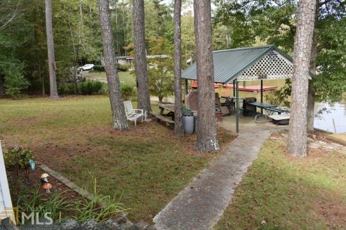 124 Ward Rd, Jackson, GA 30233-4818