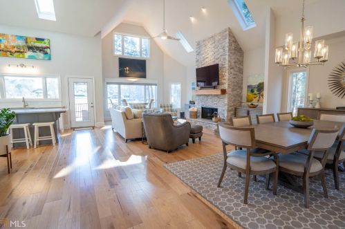 1140 Club Cove Dr, Reynolds Plantation, GA 30642-3707