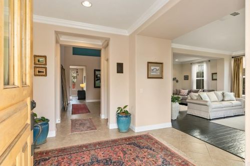2662 Peppertree Way, Carlsbad, CA 92009-3073