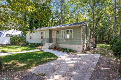 225 Hickstown Rd, Erial, NJ 08081-1016