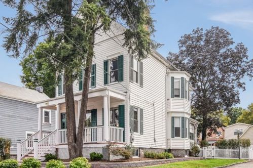 100 Myrtle St, Bloomfield, NJ 07003-3207