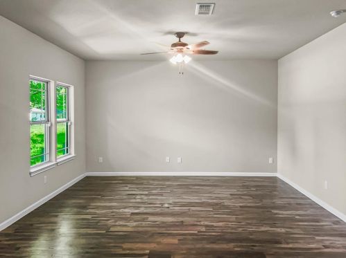 428 Rice St, Angleton, TX 77515-5225