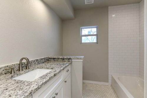 3558 Stadium Dr, Fort Worth TX  76109-2943 exterior