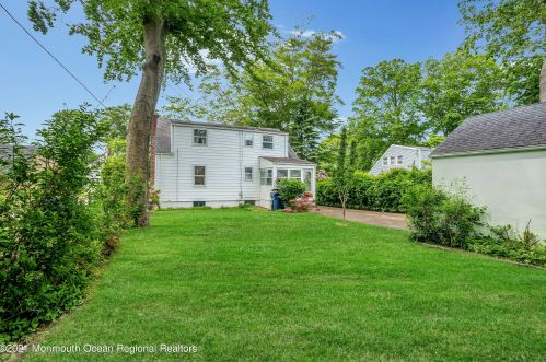 519 Wildwood Rd, Red Bank, NJ 07711