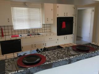 3914 Millbrook Ave, Fresno, CA 93726-7422