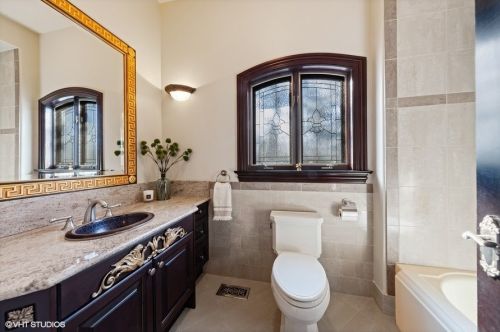 11315 77th St, Willowbrook IL  60527-6931 exterior