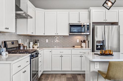 925 Raleigh St, Denver CO  80204-2955 exterior