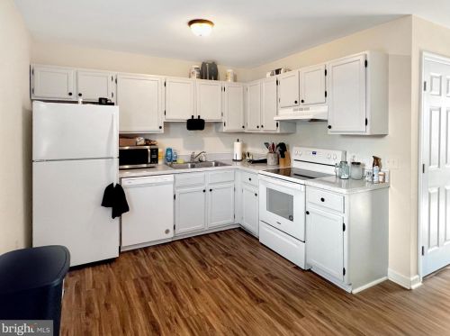 37 Talcon Ct, Charles Town WV  25414-5800 exterior