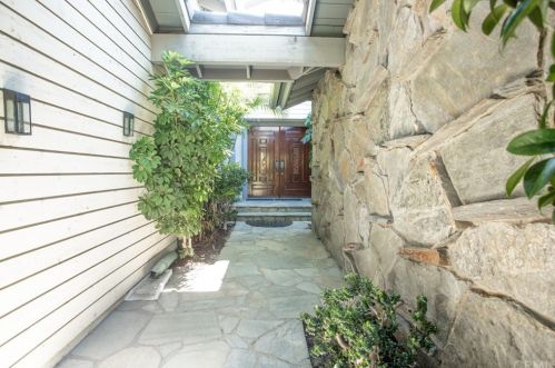 684 Frontier Ct, Anaheim CA  92807-4732 exterior