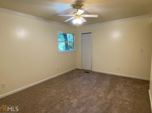 5779 Hillside Ave, Atlanta GA  30340-4325 exterior