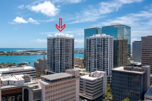 700 Richards St, Honolulu HI  96813-4605 exterior