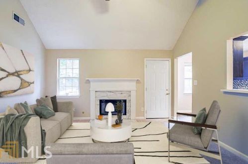 83 Huntington Ct, Newnan, GA 30265-3300