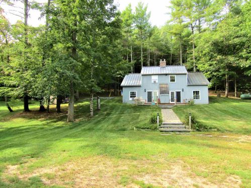 29 Governors Rd, Wakefield, NH 03872-4415