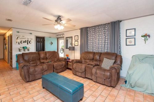 615 Cross Roads Hwy, Log Cabin, TX 75148-9343