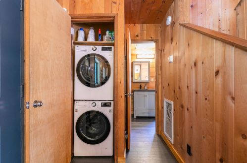 12279 Bennett Flat Rd, Truckee CA  96161-6202 exterior