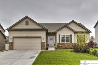 8017 162nd Ave, Omaha, NE 68136-1007