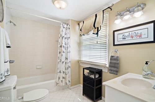 1428 Andenes Dr, Glendale CA  91208-1911 exterior