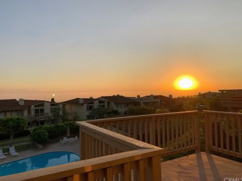 18 Hilltop Cir, Palos Verdes Estates, CA 90275-3432