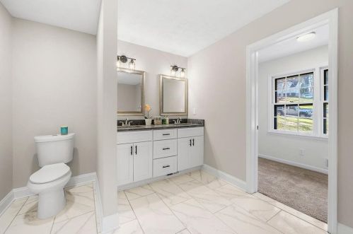 3740 High Pt Ln, Atlanta GA  30331-7906 exterior
