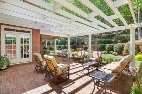 1805 Brandon Hall Dr, Atlanta GA  30350-3708 exterior