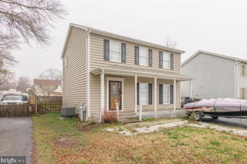 5609 Essex St, Churchton, MD 20733-9604