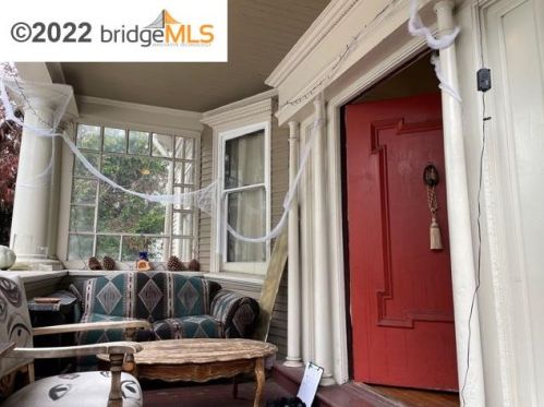 1632 Walnut St, Berkeley, CA 94709-1675