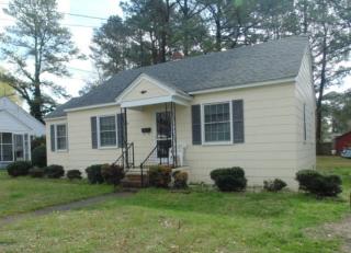 511 Woodland Dr, Murfreesboro, NC 27855-2215