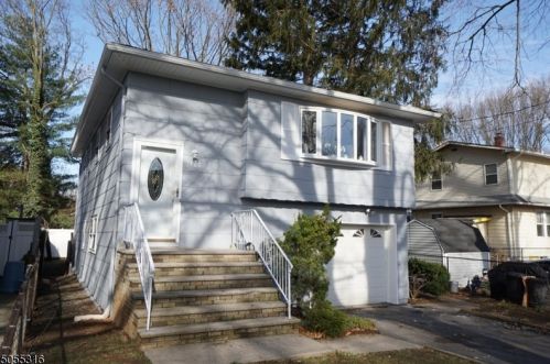 1420 Brown Pl, Rahway, NJ 07065-2726