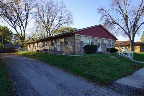 3312 Darwood Dr, Rockford, IL 61101-2858