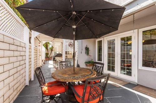 5 Fulton, Irvine CA  92620-3349 exterior