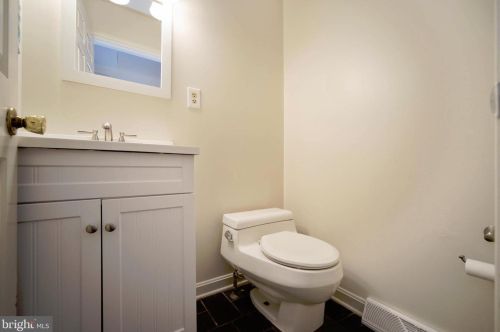 2502 Burgundy Dr, Fallston MD  21047-2112 exterior