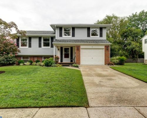 10 Academy Dr, Stratford, NJ 08084-2106