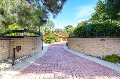 5206 Crescent Dr, Anaheim CA  92807-3628 exterior