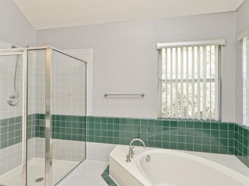 1133 Elder Cir, Austin TX  78733-3422 exterior