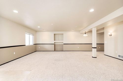 8136 Algonquian Cir, Aurora CO 80016-7018 exterior