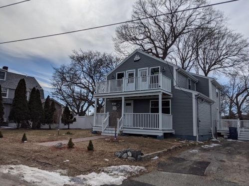 57 Bellman Ave, Warwick, RI 02889-2636