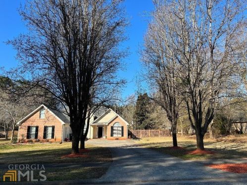 52 Mosswood Ct, Newnan, GA 30265-2723