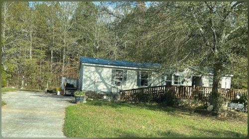 56 Tallahatchee Dr, Carrollton, GA 30116-5470