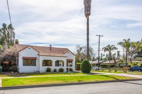 682 Palm Ave, Redlands, CA 92373-5830