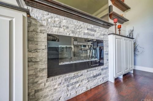 555 Prospect Ave, Riverside CA  92507-1720 exterior