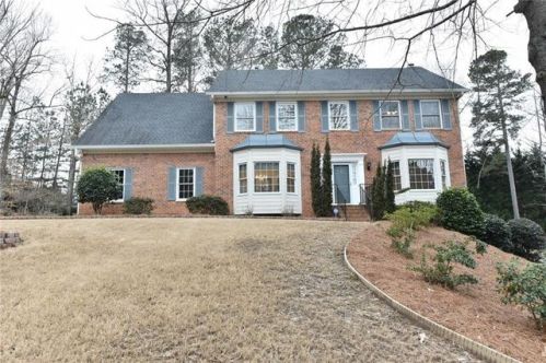 2492 Windchase Ct, Buford, GA 30518-2095