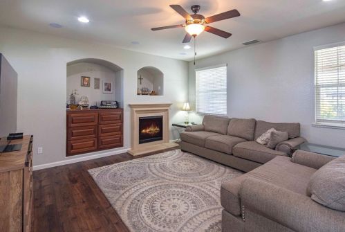 1894 Vintage Cir, Valley Home CA  95361-8678 exterior