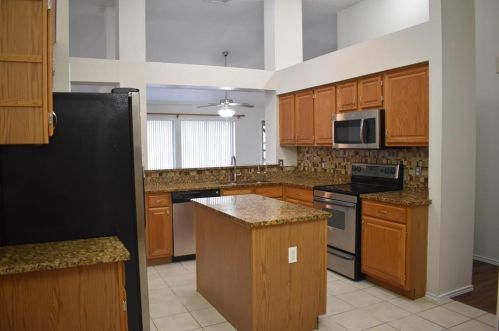 912 Gordon Oaks Dr, Plano TX  75023-2033 exterior