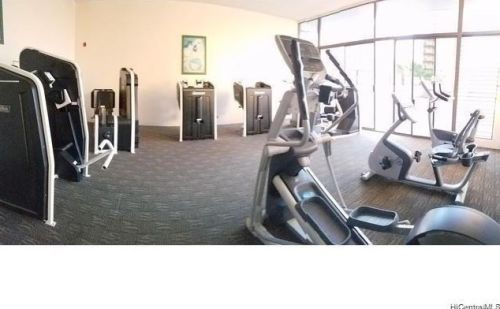 2240 Kuhio Ave, Honolulu HI  96815-2898 exterior