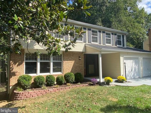 8351 Terra Grande Ave, Springfield, VA 22153-3516