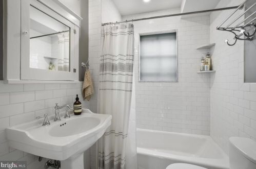 125 Sherman Ave, Silver Spring MD 20912-5744 exterior