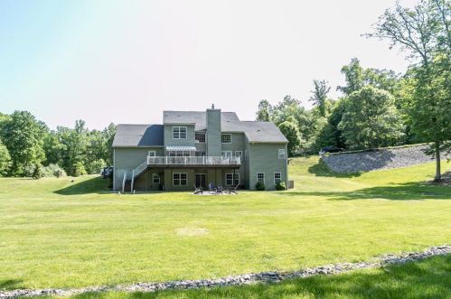 4 Hanzel Woods Dr, Great Meadows, NJ 07838-2357