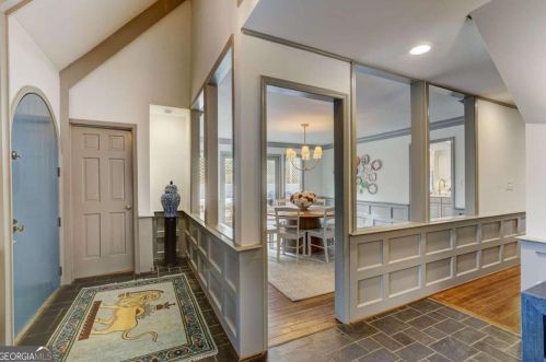 400 Breakwater Rdg, Atlanta GA  30328-1808 exterior